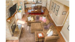 Treasure by the Sea Main Image