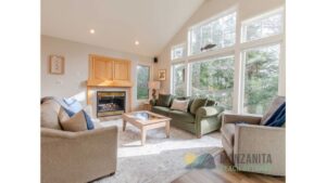 Beachcomber`s Cottage Main Image