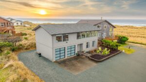 Puffin's Nest Main Image